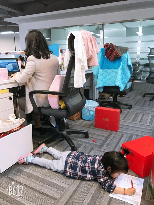 33岁宝妈开迷你洗衣铺 年入24万带娃挣钱两不误(洗衣两不误自己的挣钱职场) 软件开发 33岁宝妈开迷你洗衣铺 年入24万带娃挣钱两不误(洗衣两不误自己的挣钱职场) 33岁宝妈开迷你洗衣铺 年入24万带娃挣钱两不误(洗衣两不误自己的挣钱职场) 软件开发